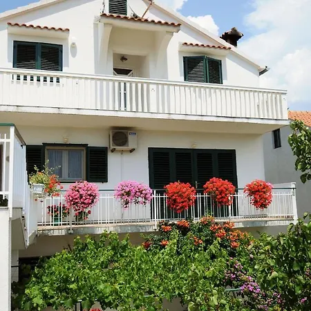 Apartamento Dar Tisno